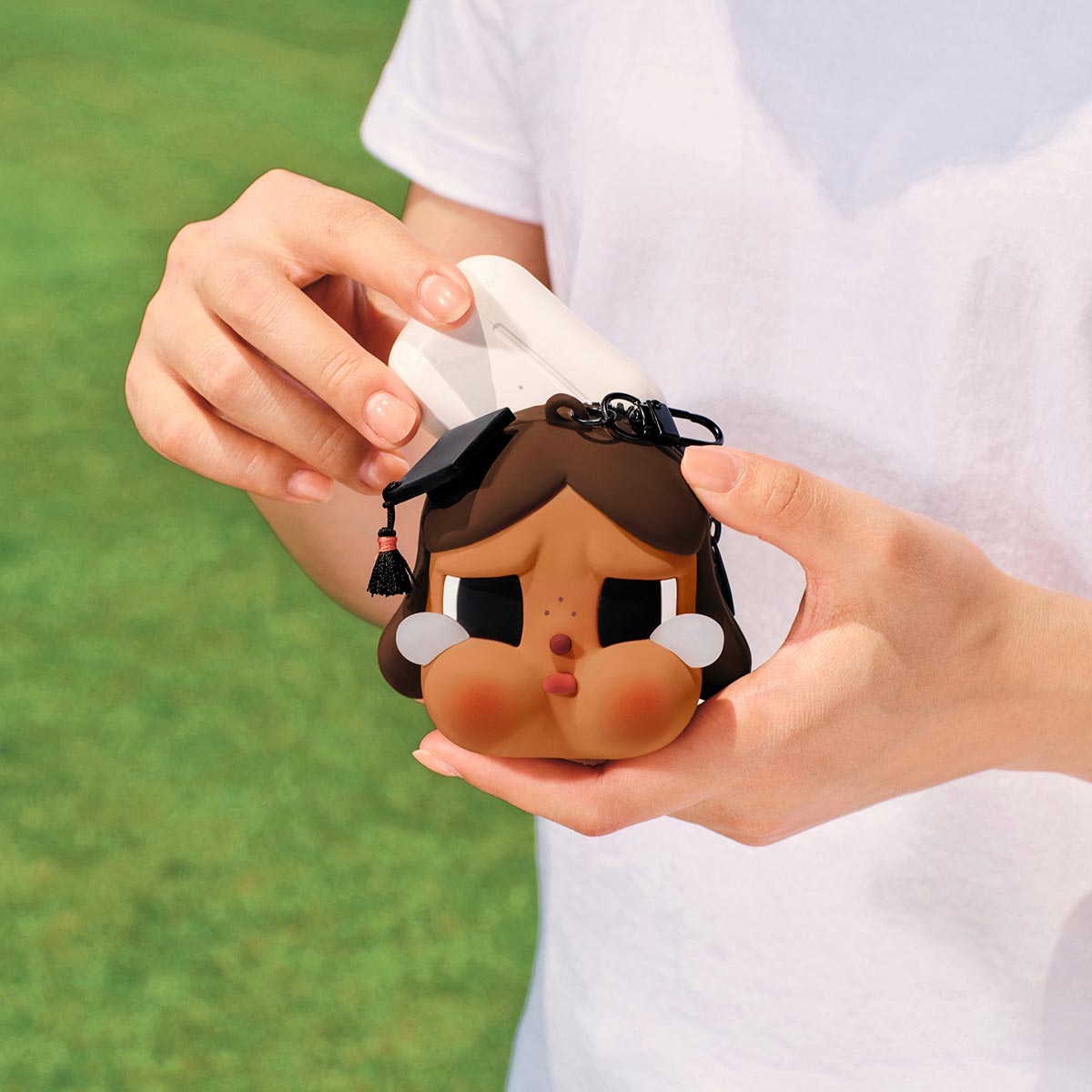 Crybaby Sunset Concert Earphone Case (Graduation)