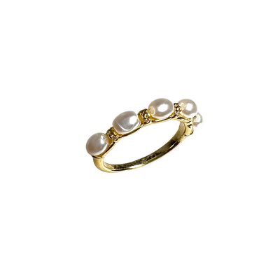 Oval Pearl Ring